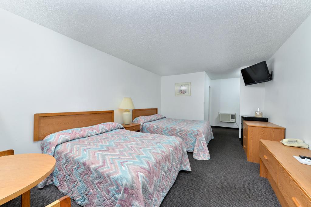 Rodeway Inn & Suites Arlington Exterior foto