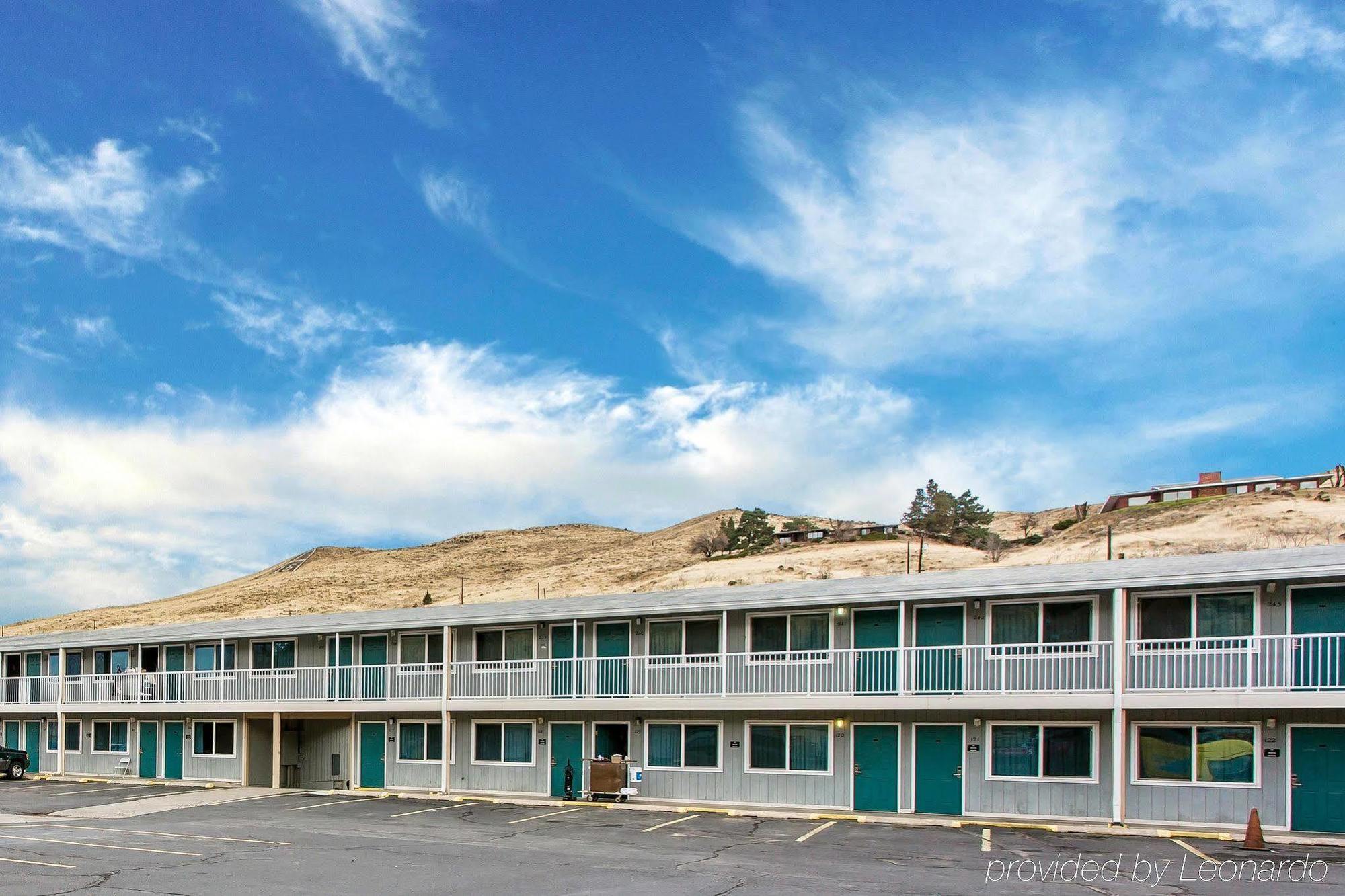 Rodeway Inn & Suites Arlington Exterior foto