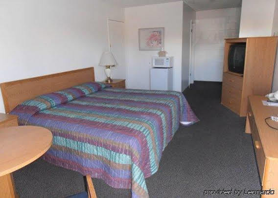 Rodeway Inn & Suites Arlington Exterior foto