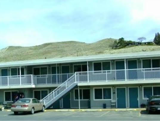 Rodeway Inn & Suites Arlington Exterior foto